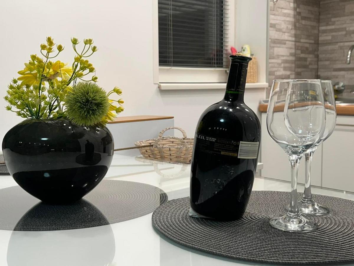 Prestige Apartment Novi Sad Buitenkant foto